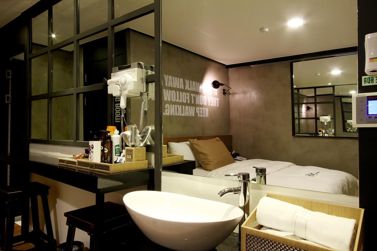 Daejeon Page Hotel Exterior photo