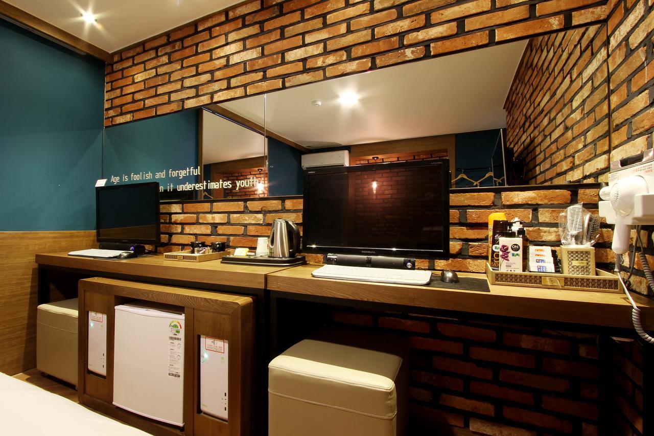 Daejeon Page Hotel Exterior photo
